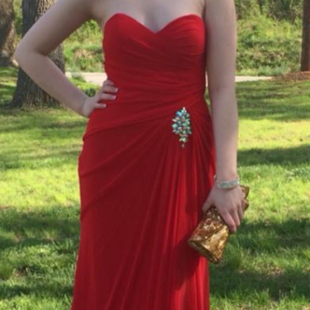 Vintage style red dress, long.
